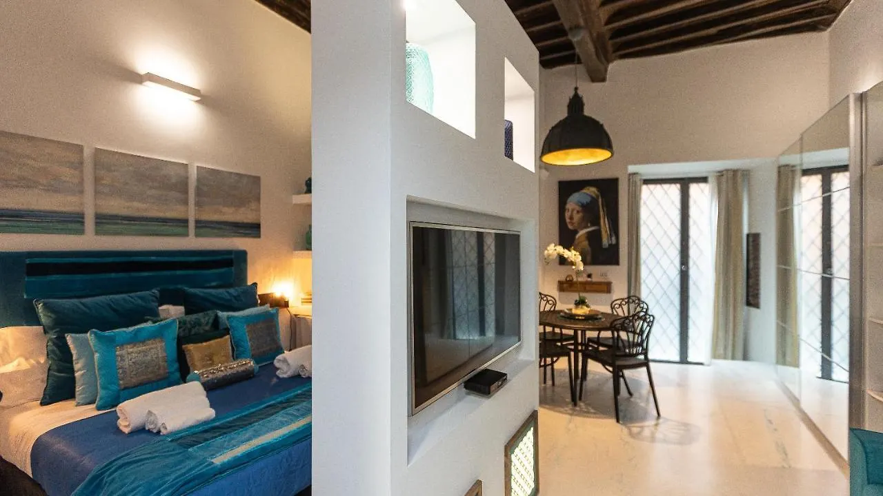 Giulia Apartment-Rental In Rome Appartement